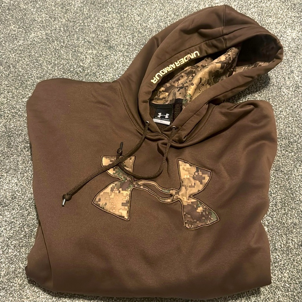 Under Armour brown/camo Large Hoodie